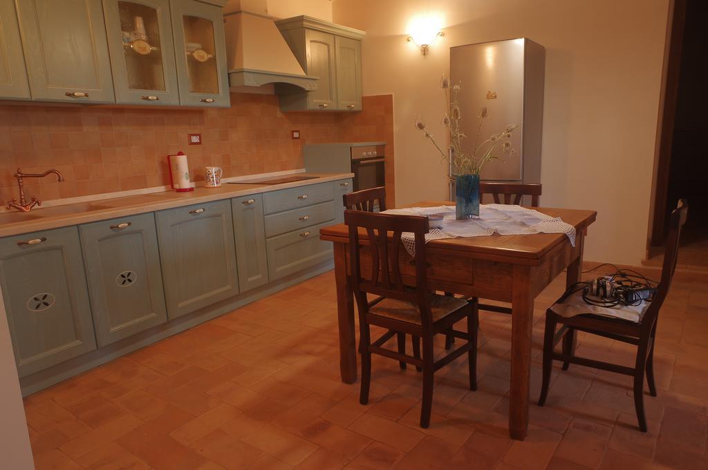 Borgo Buciardella Villa Baschi Bagian luar foto